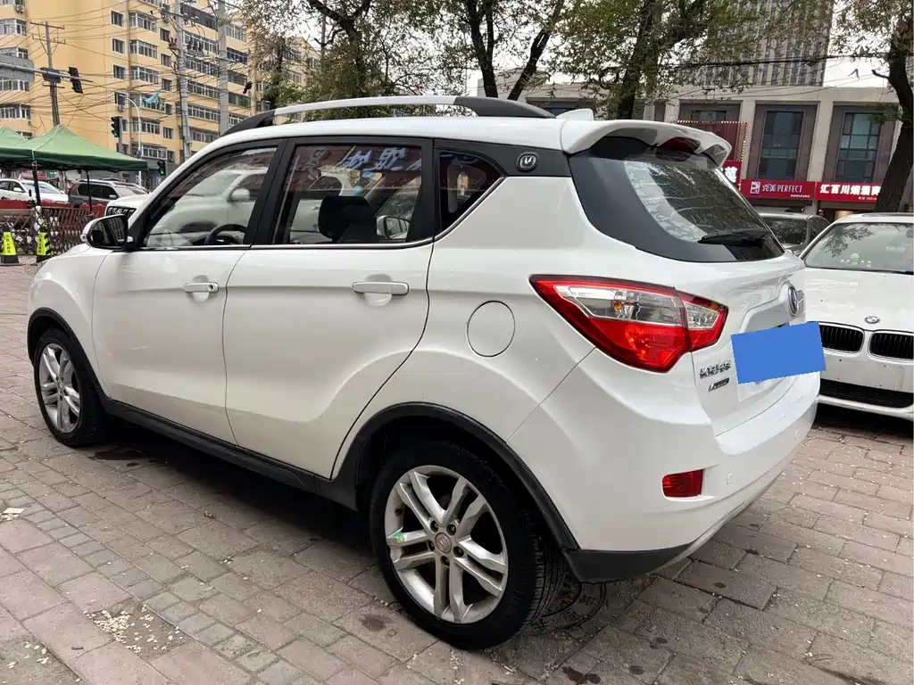 Changan CS35 1.6 L Auto Luxury CN-V