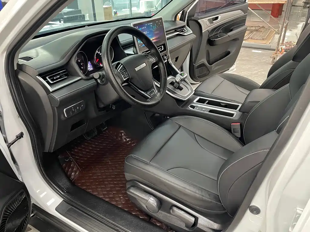 Haval M6 PLUS 1.5 T DCT Luxury Connected