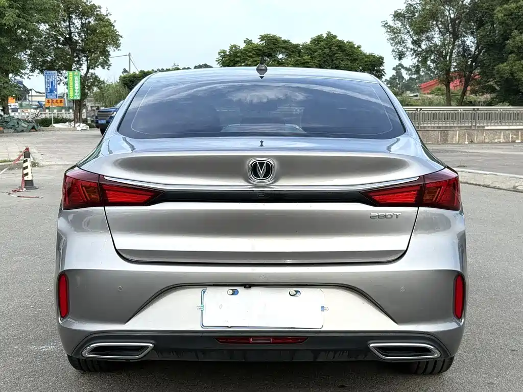 Eado PLUS Blue Whale NE 1.4 T GDI DCT Flagship