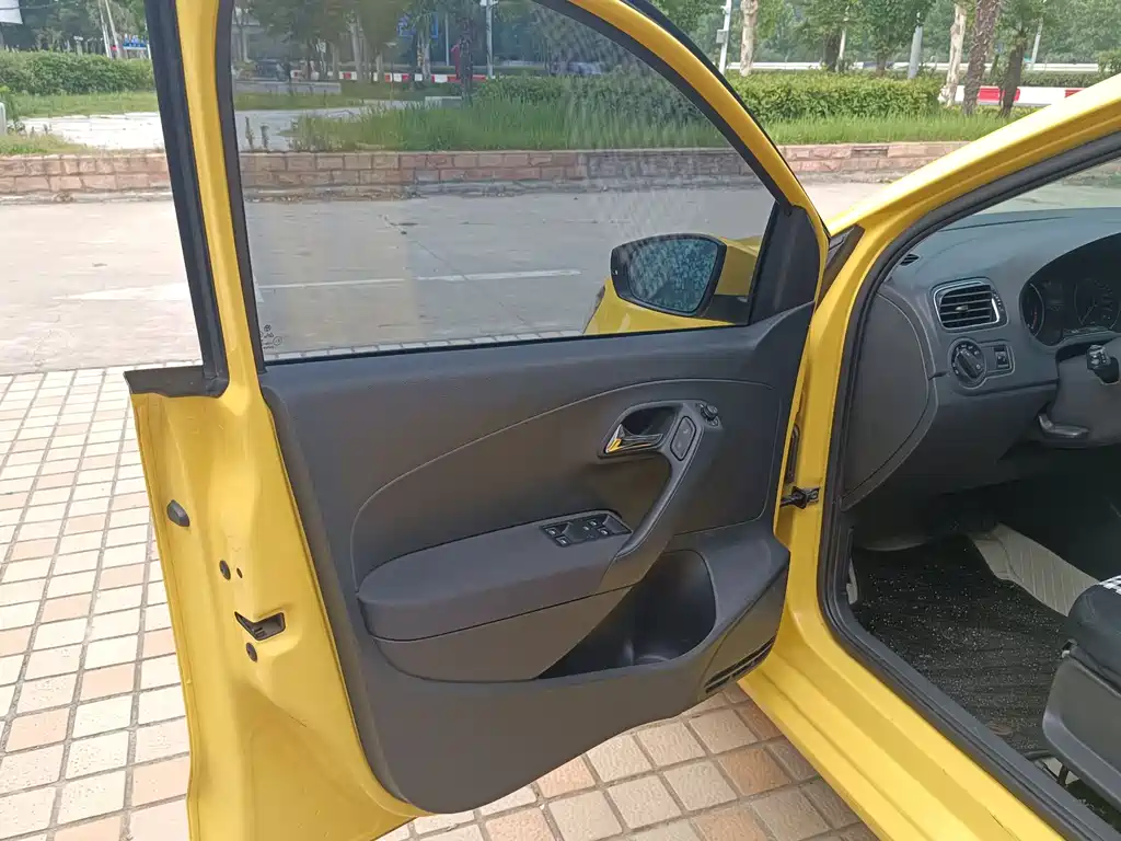 Polo 1.4 L Auto Comfort