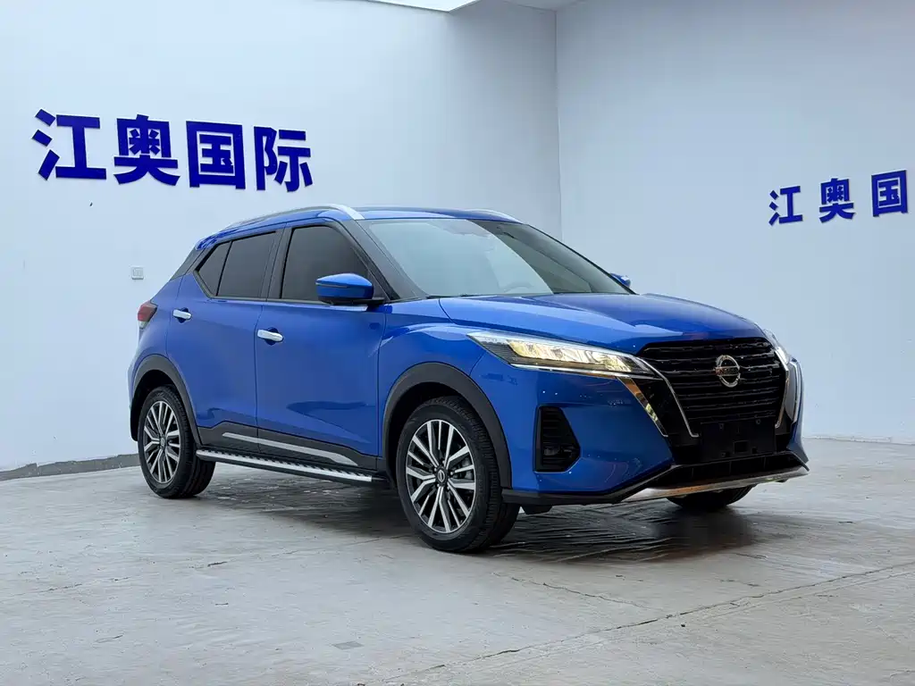 Kicks 1.5 L XV CVT Connected Luxury
