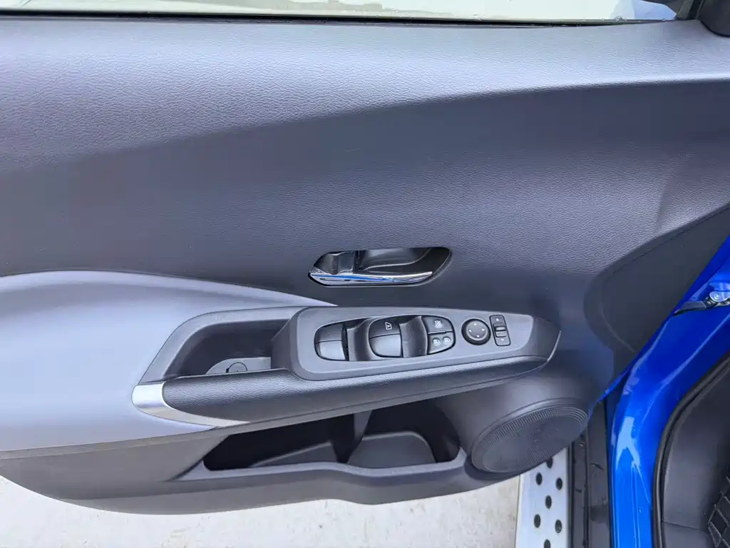 Kicks 1.5 L XV CVT Connected Luxury