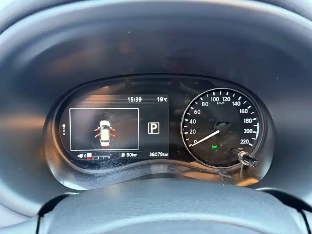 Kicks 1.5 L XV CVT Connected Luxury