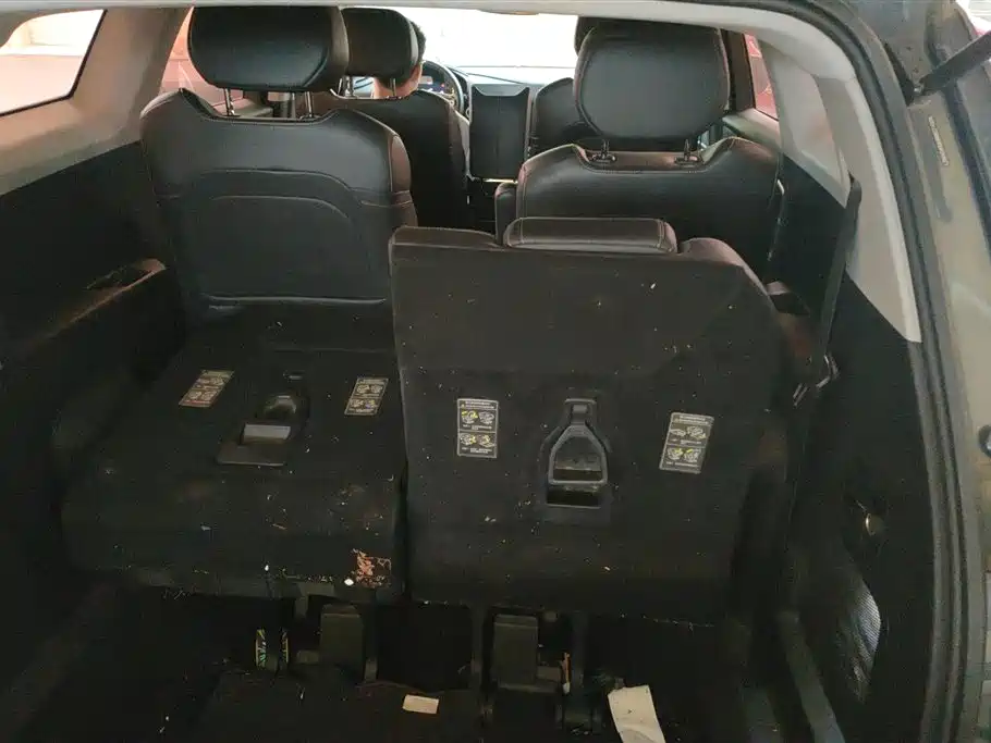 Wuling Victory 1.5 T CVT Distinguished