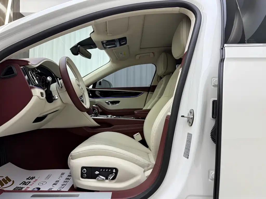 Flying Spur V8 Edition 8