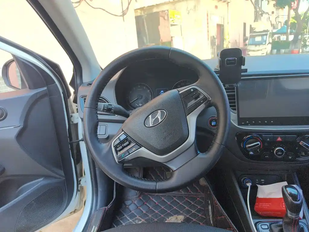 Verna 1.4 L Auto Cool GLS