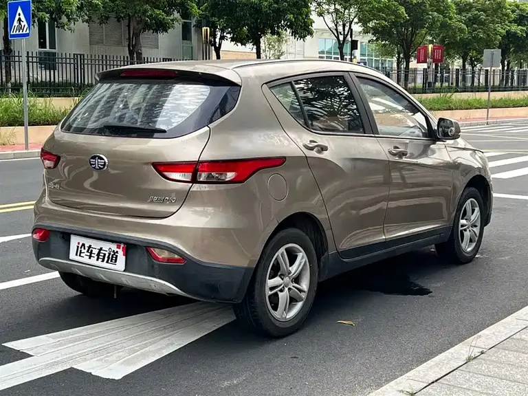 FAW Junpai D60 骏派D60 2015款 1.5 L 手动舒适型