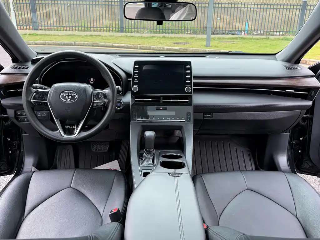 Avalon 2.0 L Luxury CN-VI