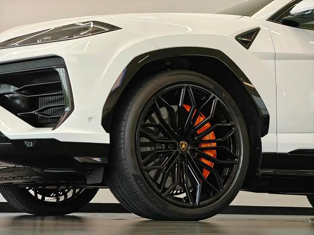 Urus SE Urus SE 2026款 4.0 T 标准版