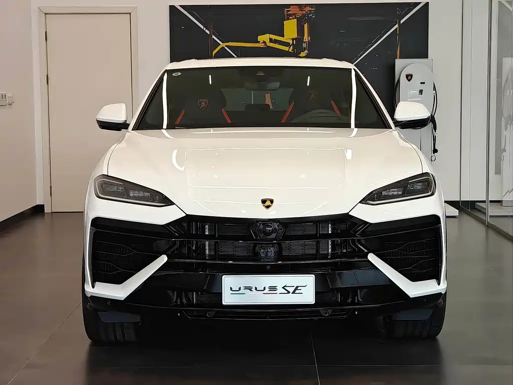 Urus SE Urus SE 2026款 4.0 T 标准版