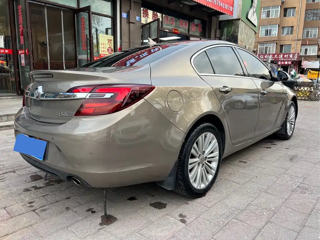 Regal 君威 2014款 2.4 L SIDI精英时尚型