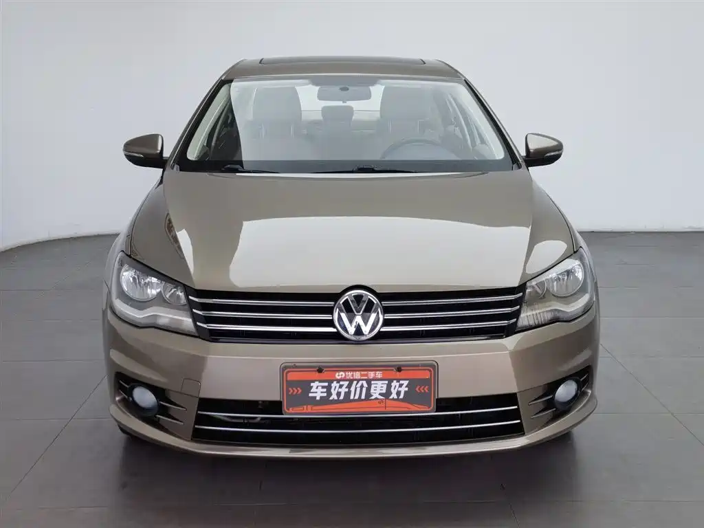 Bora 1.6 L Auto Comfort