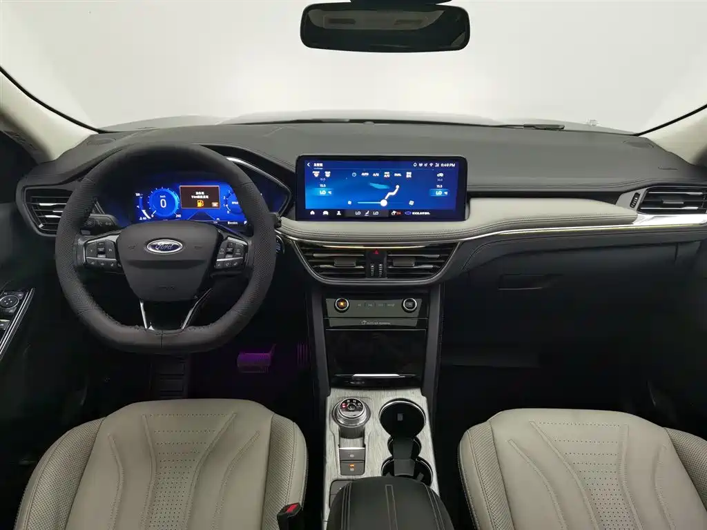 Escape EcoBoost 245 2 WD Smart Home Enjoyment