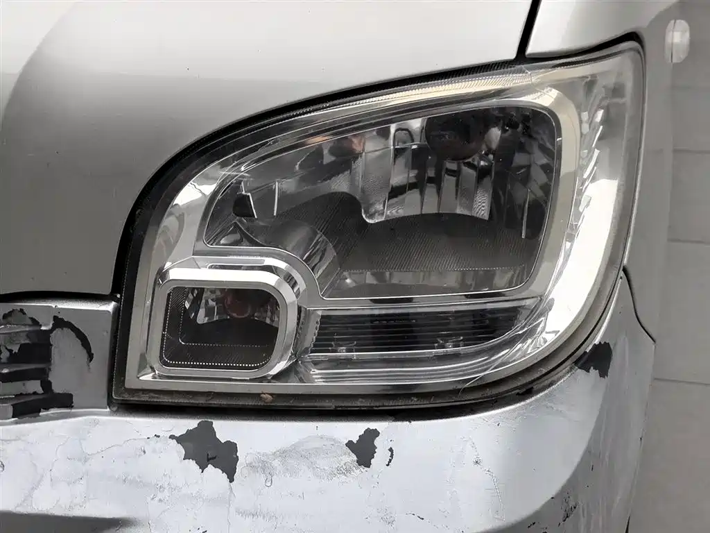 Wuling Zhiguang 1.0 L Utility
