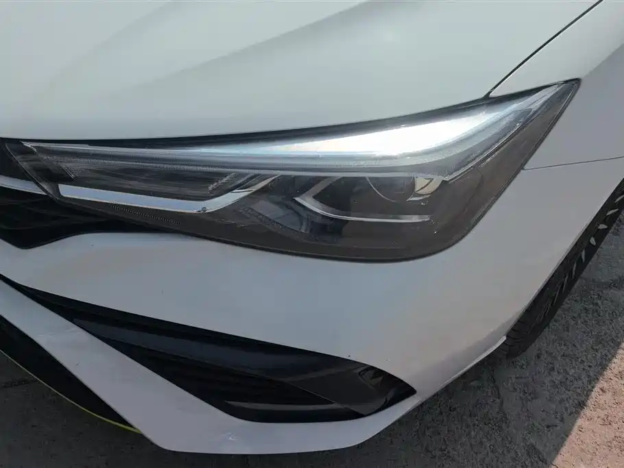 Roewe i5 Facelift 1.5 L CVT Diamond