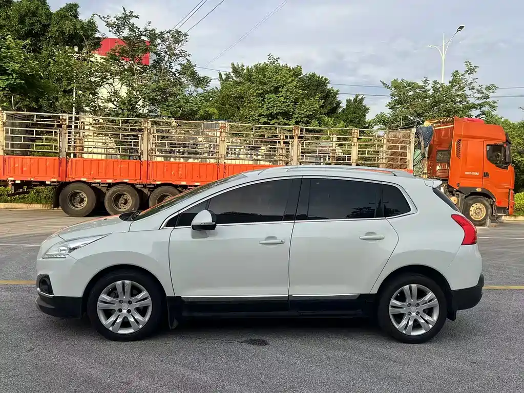 Peugeot 3008 2.0 L Auto Trendy