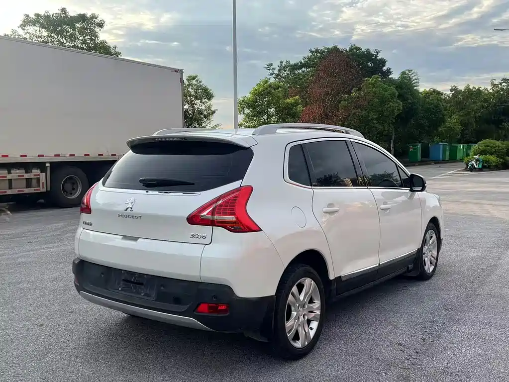Peugeot 3008 2.0 L Auto Trendy