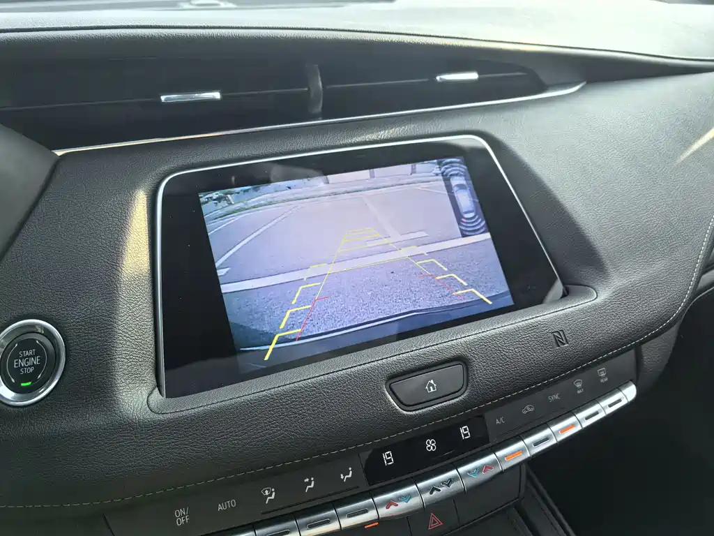 Cadillac XT4 28 T 2 WD Tech