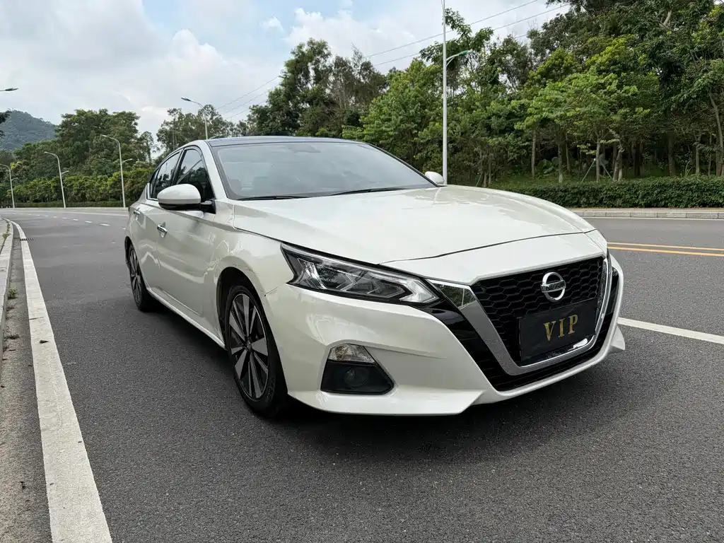 Teana 2.0 L XL Comfort