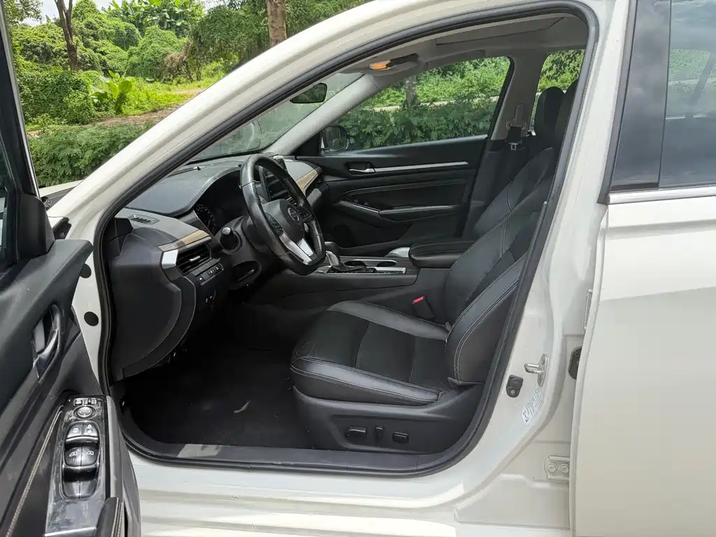 Teana 2.0 L XL Comfort