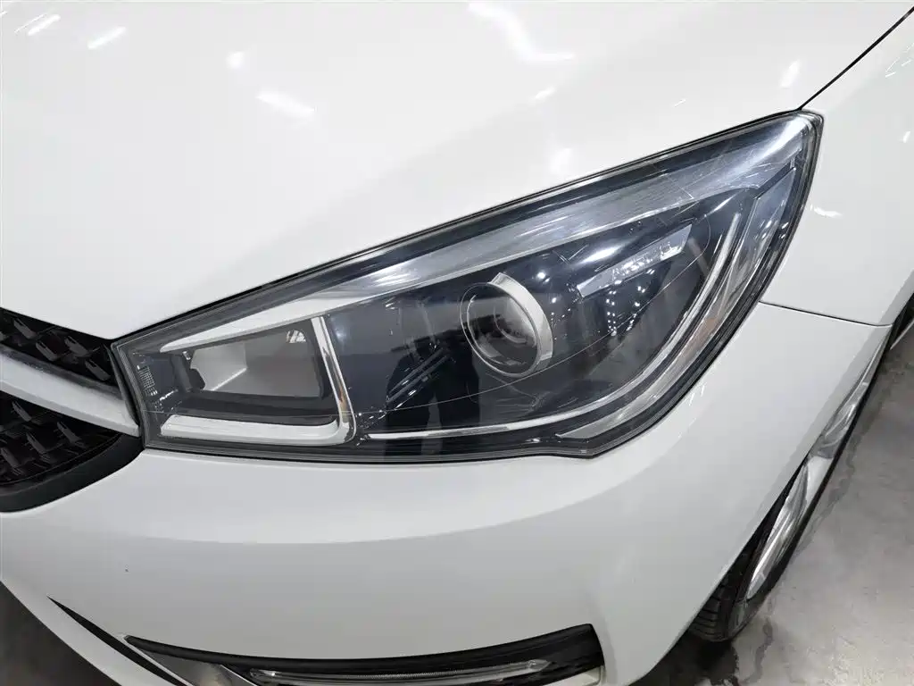 Arrizo 5 1.5 L Manual Leading Trend