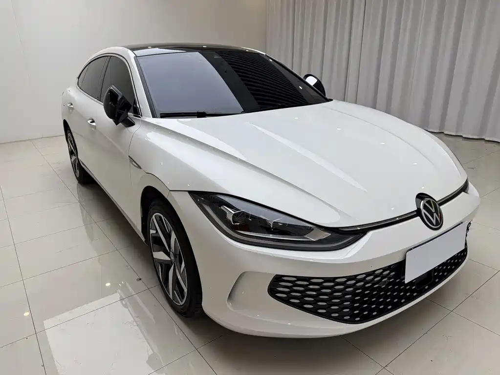 Lamando Lamando L 280 TSI DSG Spicy Cool