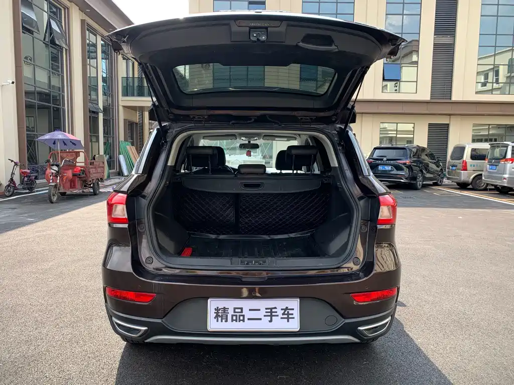 GAC Trumpchi GS4 235 T G-DCT Luxury