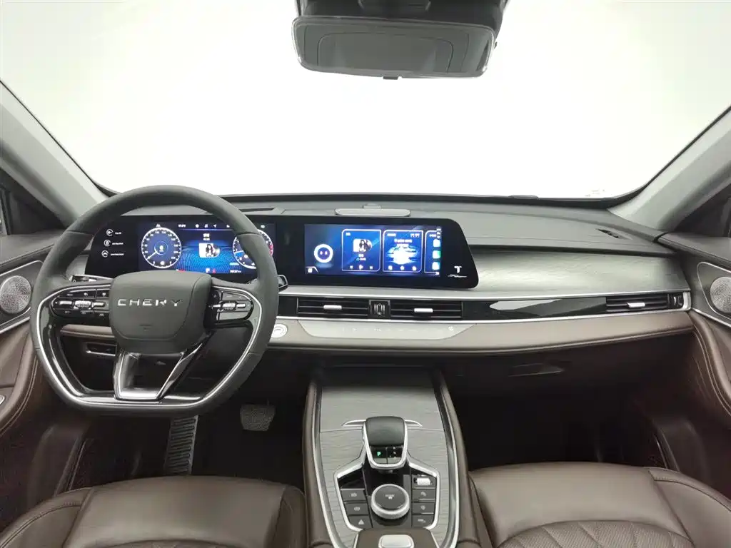 Tiggo 8 PRO 290 T 2 WD Ocean 5-seat