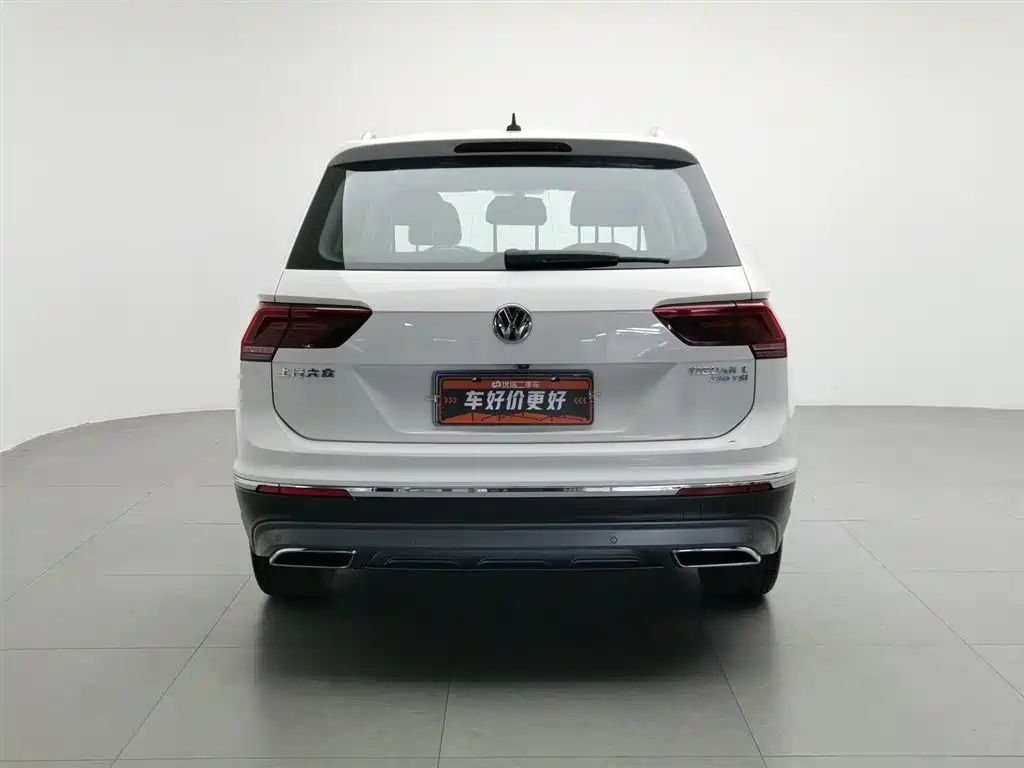 Tiguan L 380 TSI Auto 4 WD Luxury