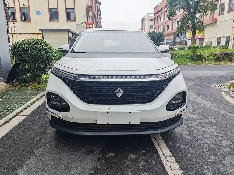 Baojun RM-5 宝骏RM-5 2019款 1.5 L 手动24小时在线精英型 6座
