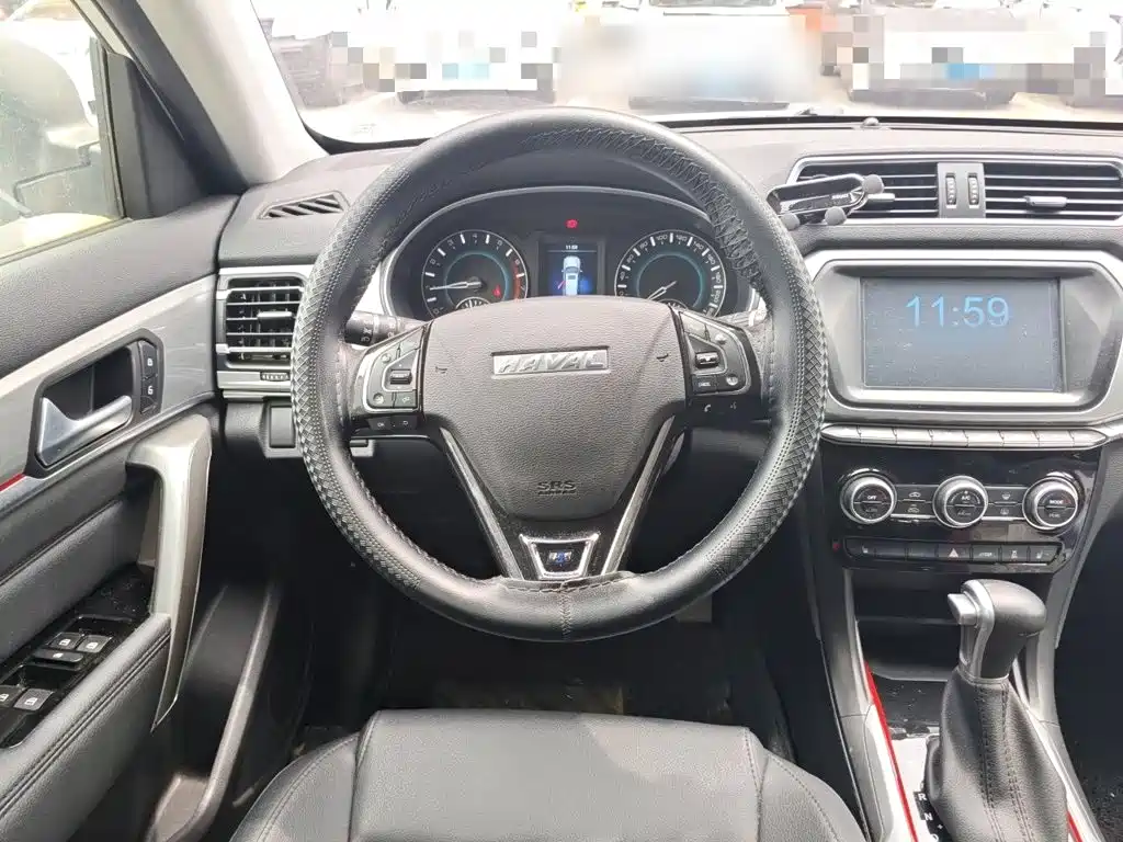 Haval H2 哈弗H2 2017款 蓝标 1.5 T 自动两驱尊贵型