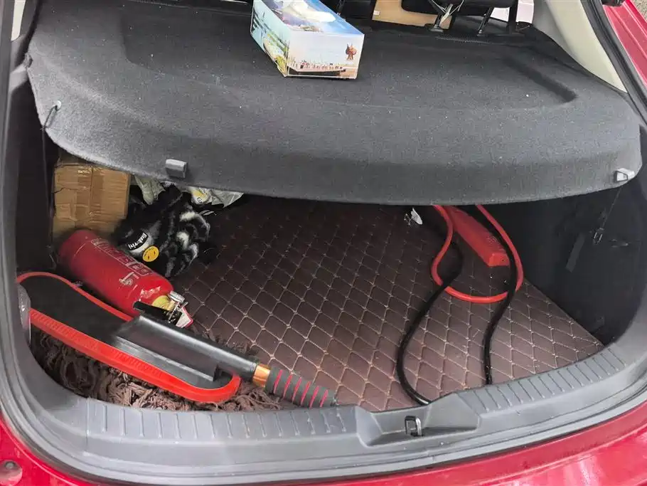 Mazda 3 Axela Hatchback 1.5 L Auto Comfort CN-V