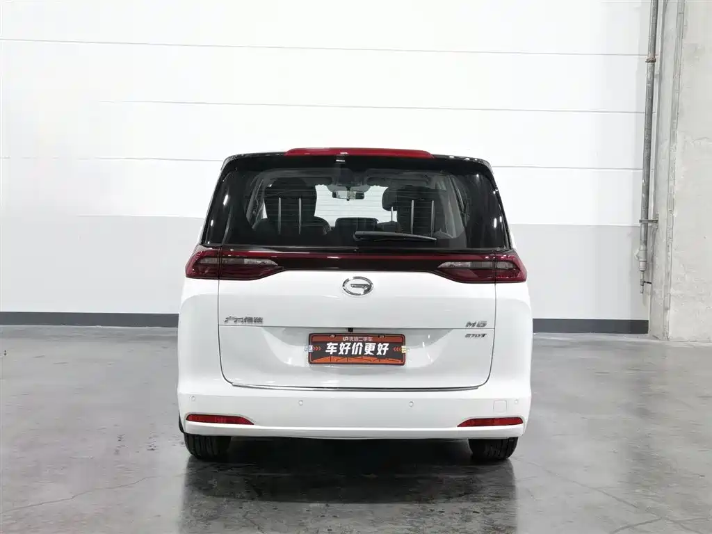 GAC Trumpchi M6 270 T DCT Luxury (7-seat)