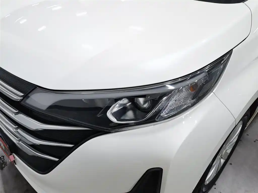 GAC Trumpchi M6 270 T DCT Luxury (7-seat)