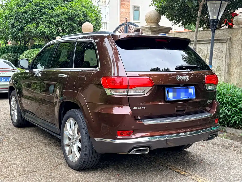 Grand Cherokee (Import) 大切诺基(进口) 2014款 3.6 L 旗舰尊悦版