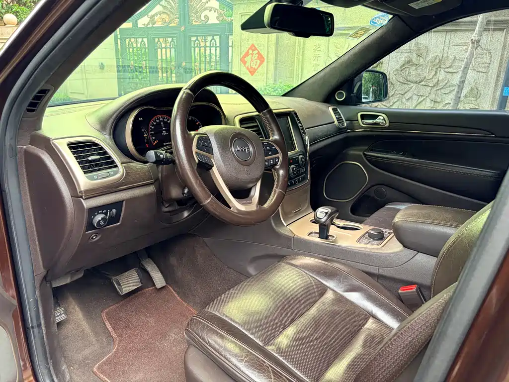 Grand Cherokee (Import) 大切诺基(进口) 2014款 3.6 L 旗舰尊悦版