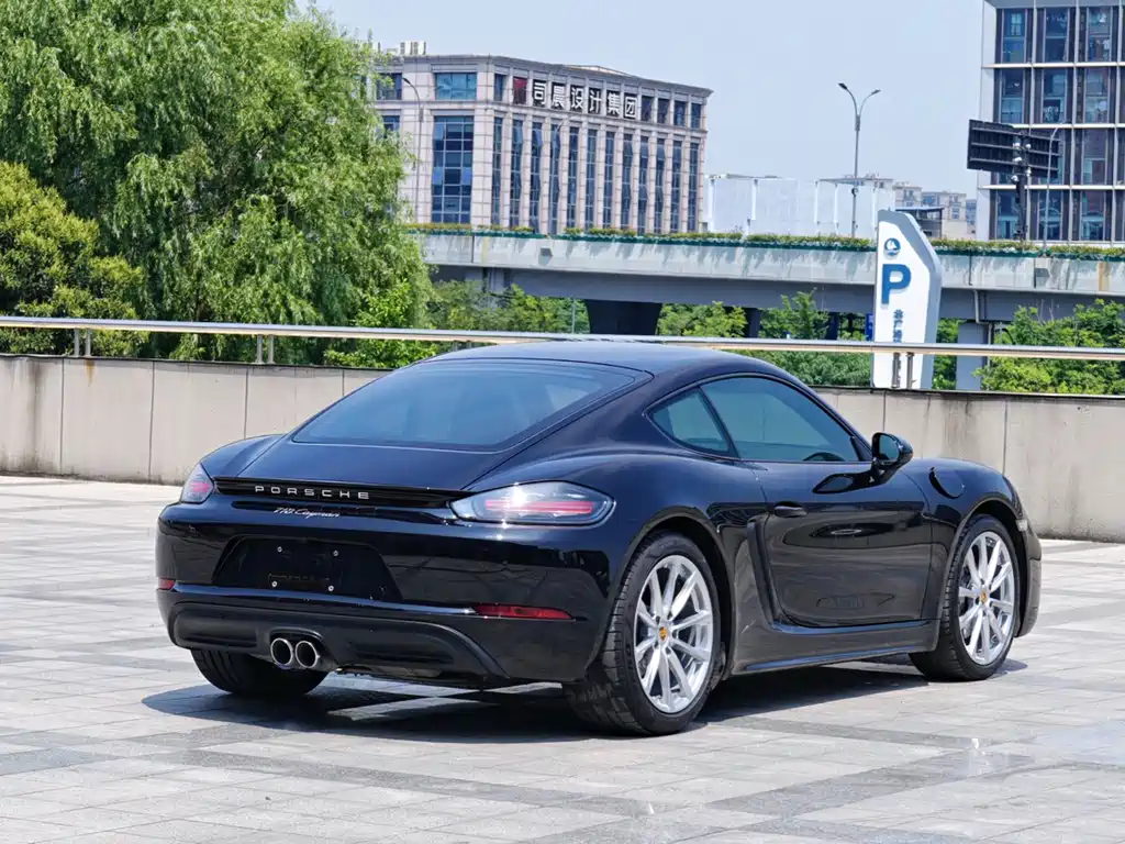 Porsche 718 Cayman 2.0 T