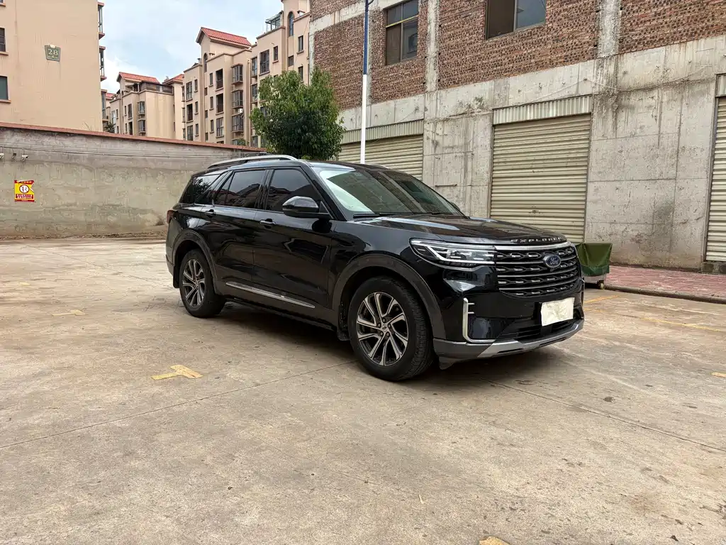 Explorer EcoBoost 285 4 WD Style plus 6-seat