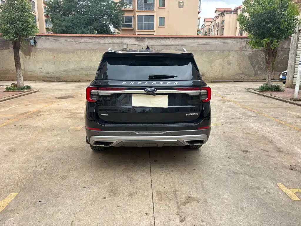 Explorer EcoBoost 285 4 WD Style plus 6-seat