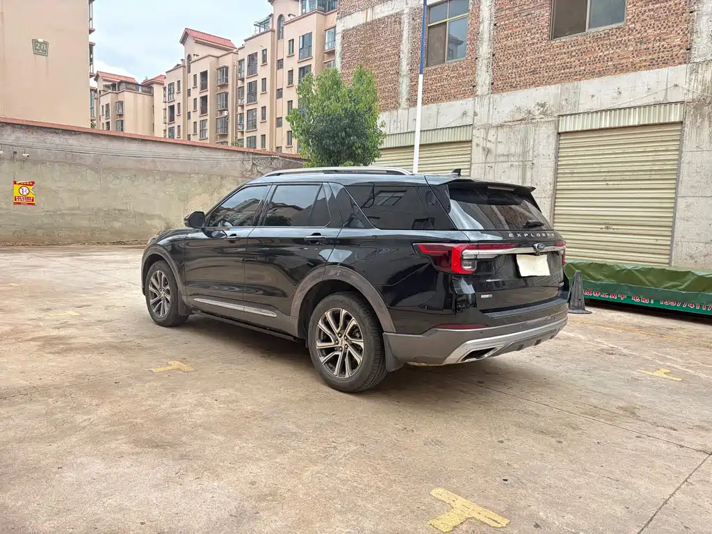 Explorer EcoBoost 285 4 WD Style plus 6-seat