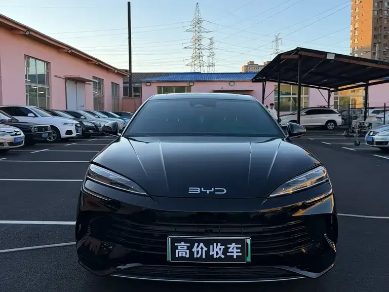 BYD Seal 07 DM-i Smart Drive DM-i 1.5 L 125 km Luxury