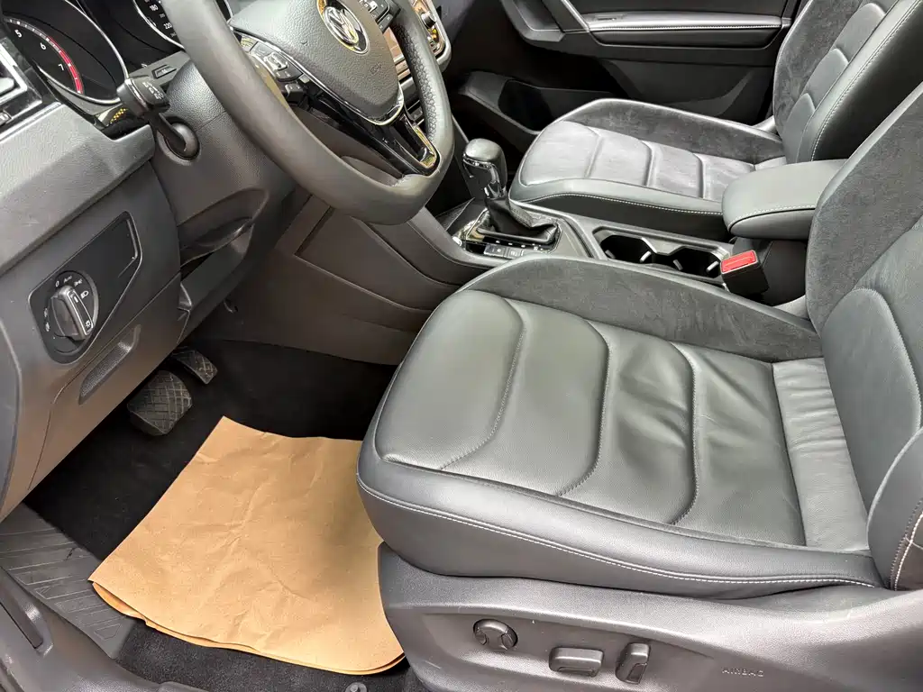 Tiguan L Facelift 380 TSI Auto 4 WD Luxury