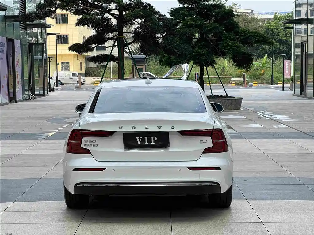 Volvo S60 B4 Smart Ease Luxury