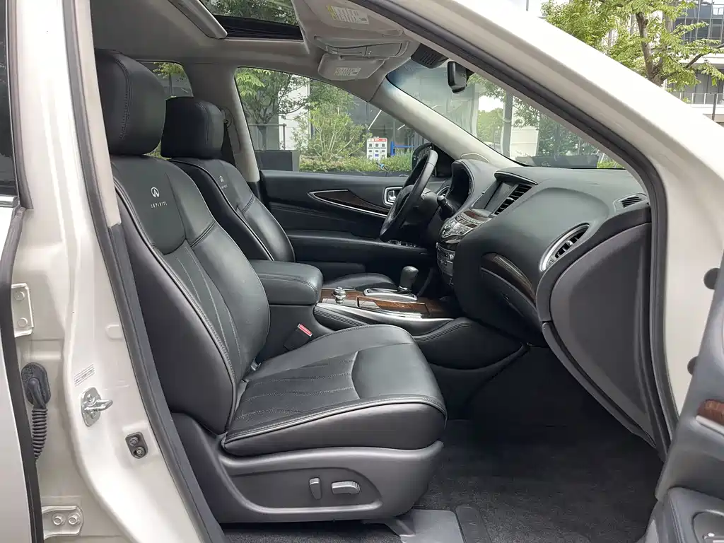 Infiniti JX JX35 4 WD All-round