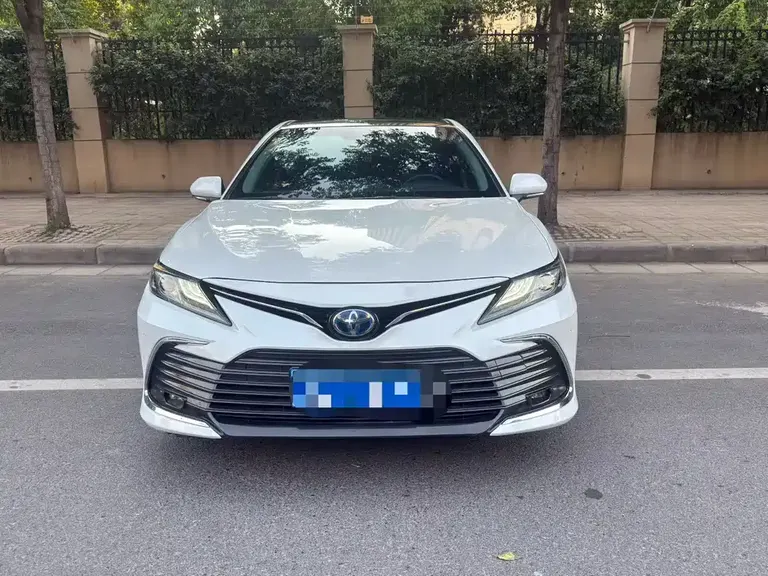 Toyota Camry Dual Engine 2.5 HG Luxury