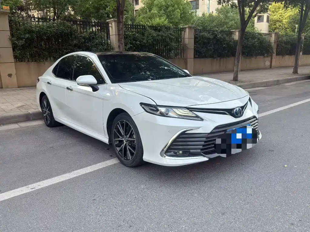 Camry Dual Engine 2.5 HG Luxury