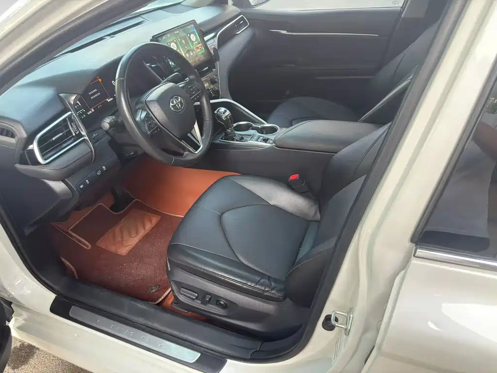 Camry Dual Engine 2.5 HG Luxury