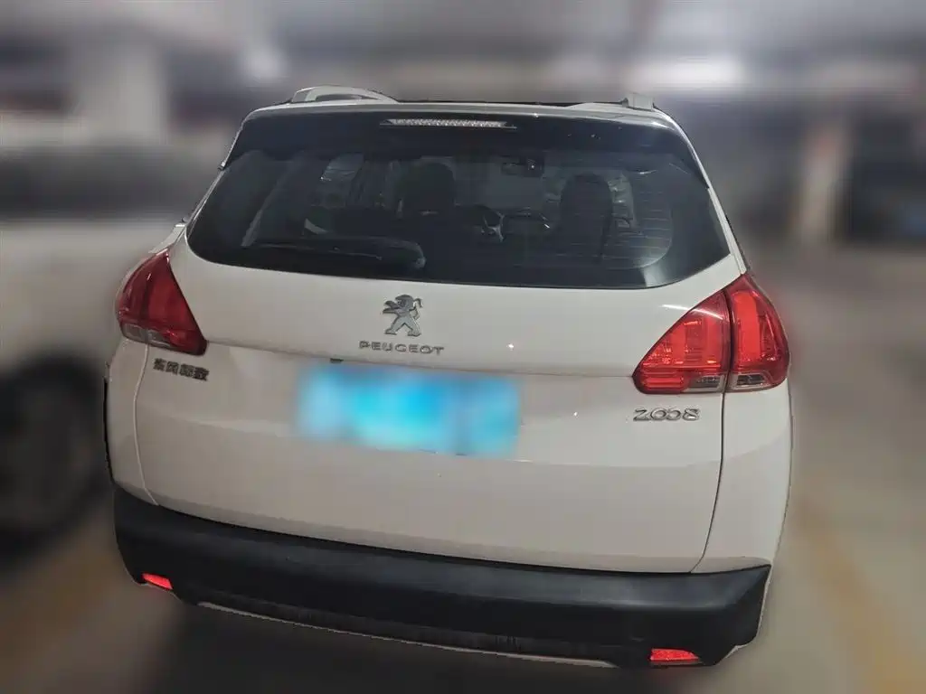 Peugeot 2008 2014 1.6 L Manual Trendy