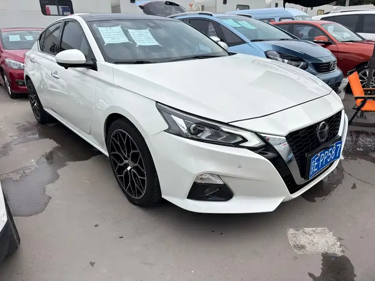 Nissan Teana 2.0 T XL Upper AD1 Smart Enjoyment Navigator