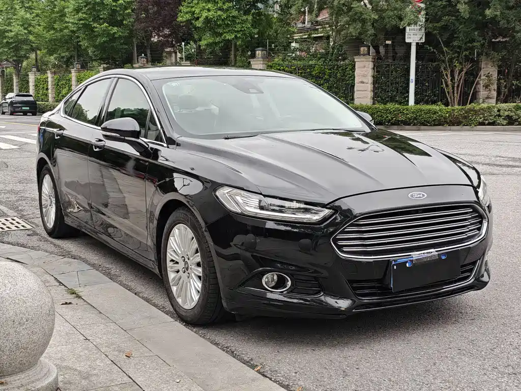 Mondeo 2.0 L GTDi200 Luxury